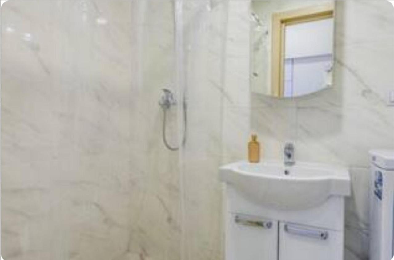 Cozy Smarthouse Apartment Kyiv Exterior photo